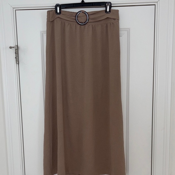 Chic A-Line Tan Skirt with Ring Accent - Picture 6 of 11